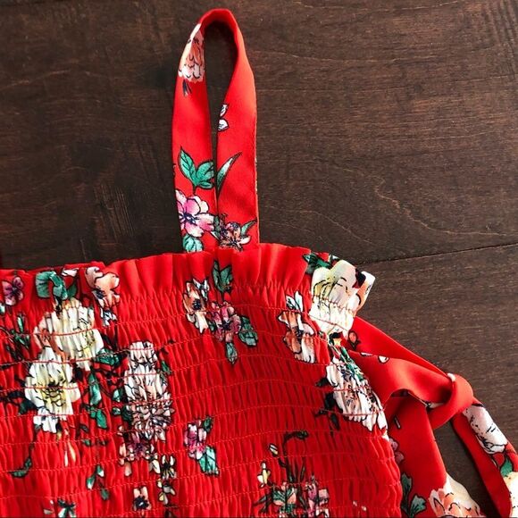 Flower print top - Picture 7 of 8